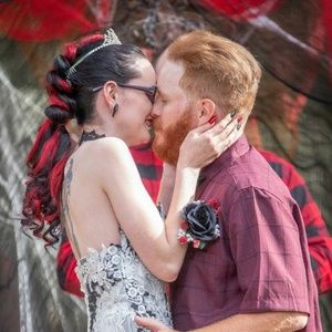 Meet your Posher, Nixon